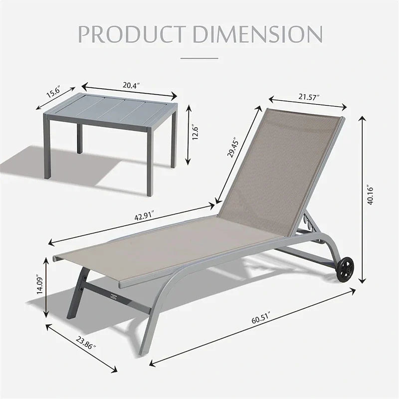 Deux chaises longues d'extérieur avec 1 table