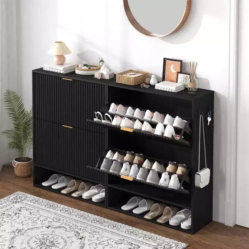 Meuble à chaussures cannelé de 80 cm avec 2 tiroirs abattants et crochets latéraux, organisateur de rangement étroit réglable pour entrée avec étagère inférieure ouverte