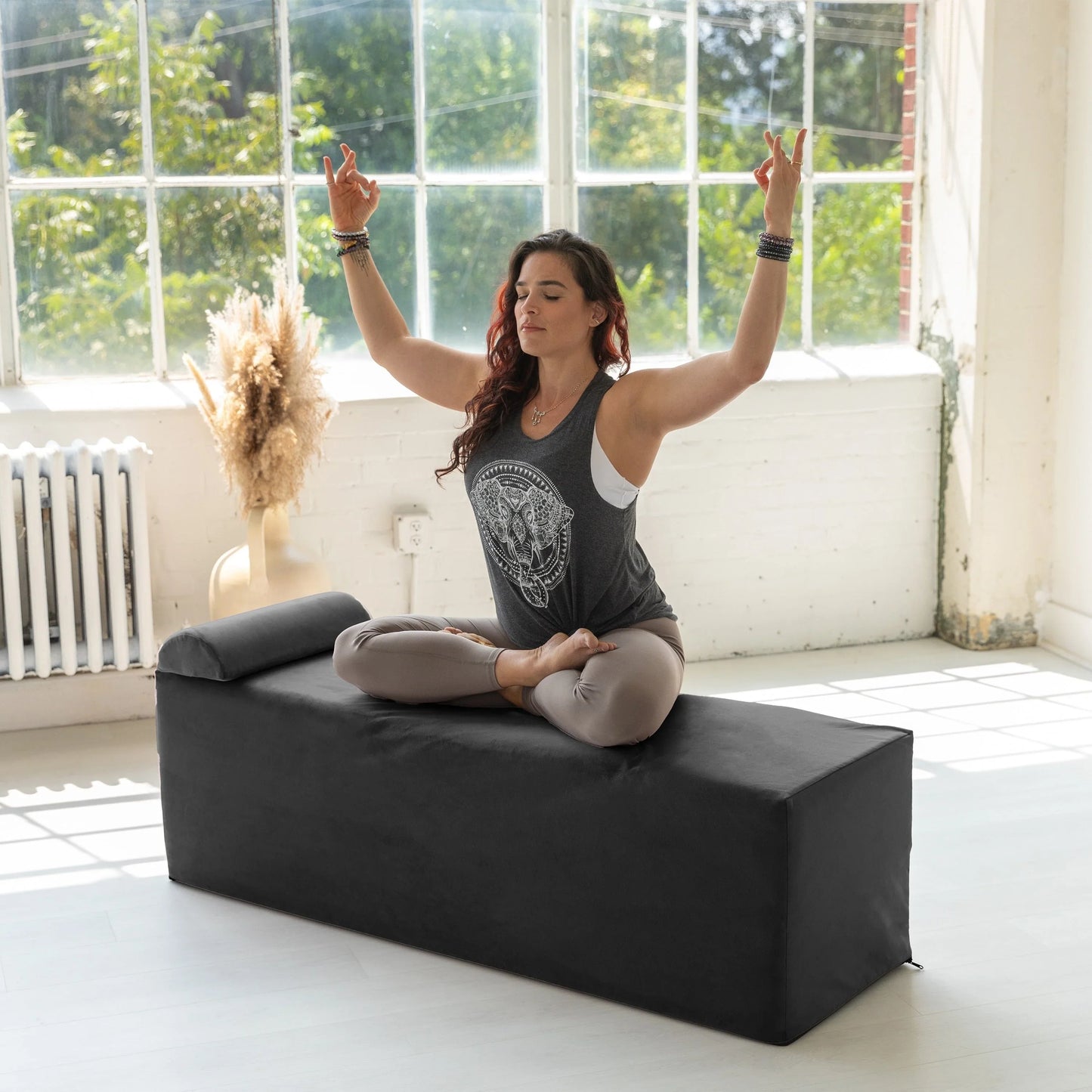 Avana Kami Chaise convertible / Yoga & Massage - Pouf 2 en 1 avec chaise longue de yoga escamotable, Microvelours - N/A