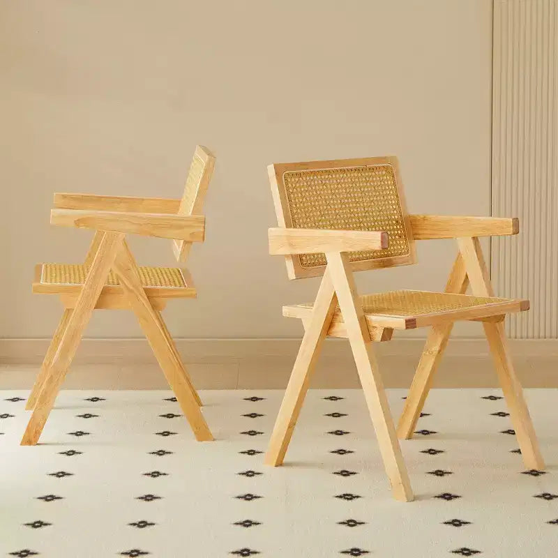 Lot de 2 chaises de salle à manger Okak en bois massif, chaises de salle à manger avec dossier en rotin et accoudoirs, chaises d'appoint de cuisine simples pour table de salon