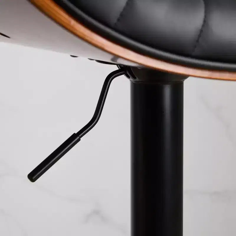 Tabouret de bar pivotant et réglable en hauteur GDFStudio Agnes en similicuir et bois courbé