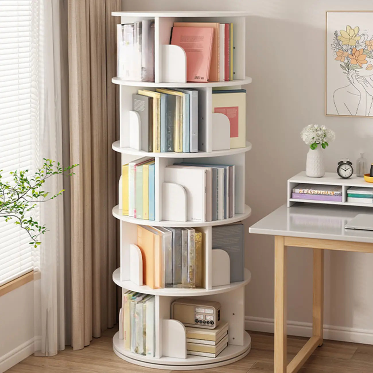 Bibliothèque cylindrique en bois brun à dos ouvert et rotative