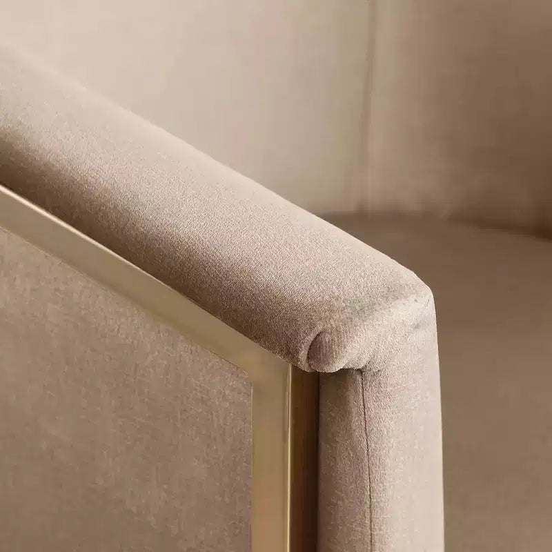 Meridian Furniture, Chaise de salle à manger Tierra en velours