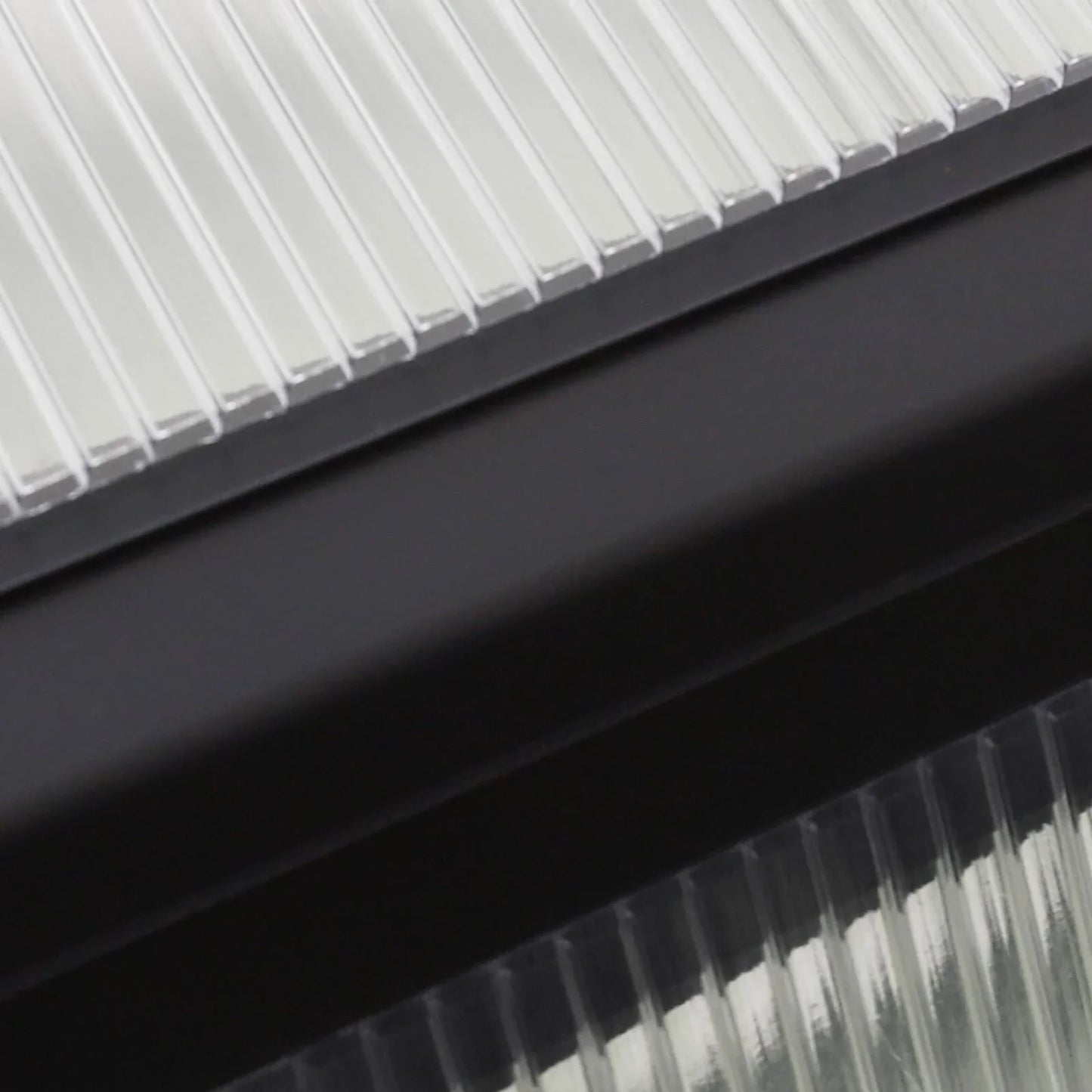 Serre de jardin aluminium VEIKOUS avec évent de toit réglable et porte verrouillable Grise