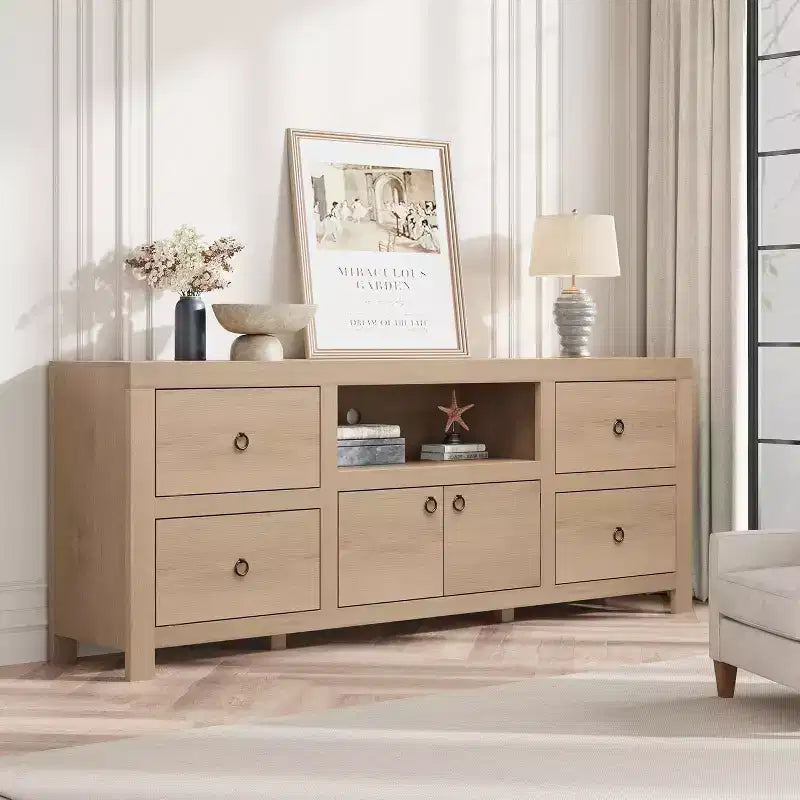Meuble TV blanc de style ferme pour téléviseurs 75-80 pouces - Console média longue de 70 pouces avec 6 tiroirs et étagère pour barre de son pour salons, chambres à coucher