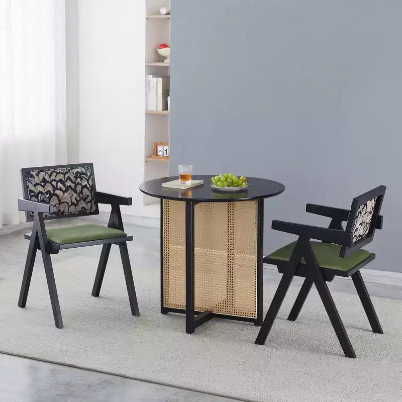 Lot de 2 chaises de salle à manger Okak en bois massif, chaises de salle à manger avec dossier en rotin et accoudoirs, chaises d'appoint de cuisine simples pour table de salon