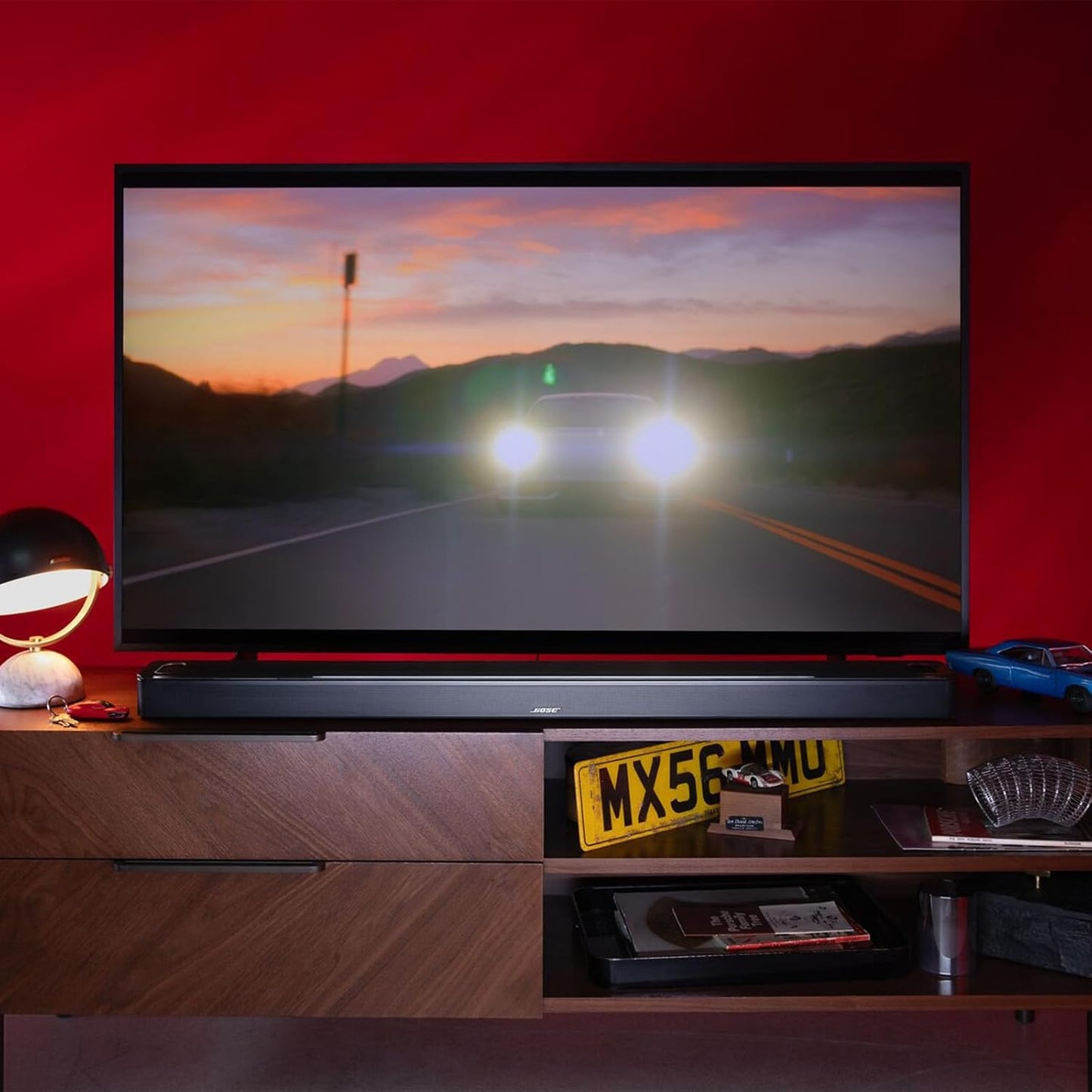 Bose Ultra Barre de Son Intelligente avec Dolby Atmos et Alexa, Système de Son Surround pour téléviseur, IA Bluetooth sans Fil, Noir