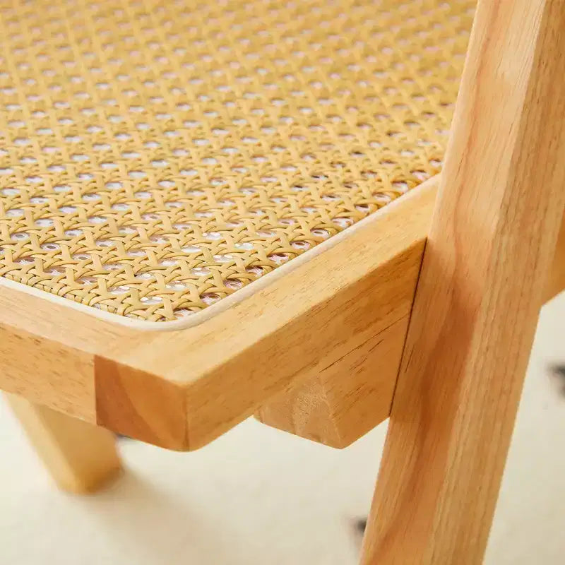 Lot de 2 chaises de salle à manger Okak en bois massif, chaises de salle à manger avec dossier en rotin et accoudoirs, chaises d'appoint de cuisine simples pour table de salon