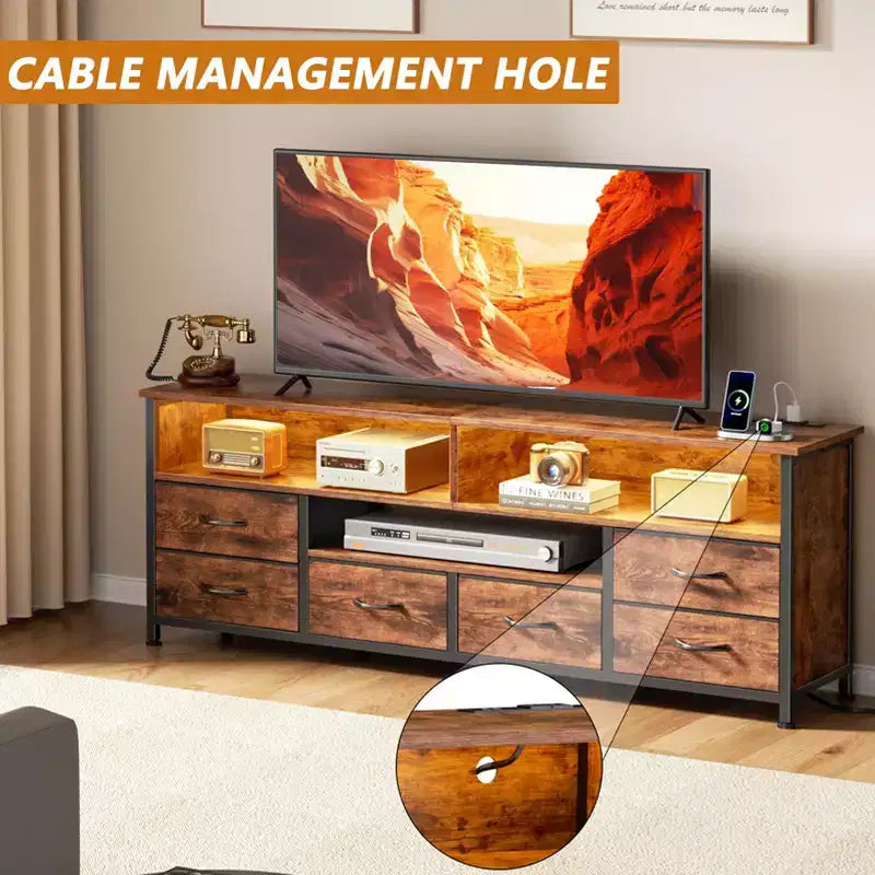 Meuble TV rustique marron de 55 pouces avec station de charge, lumières LED, 6 tiroirs en tissu, centre de divertissement pour téléviseurs jusqu'à 60 pouces, console multimédia