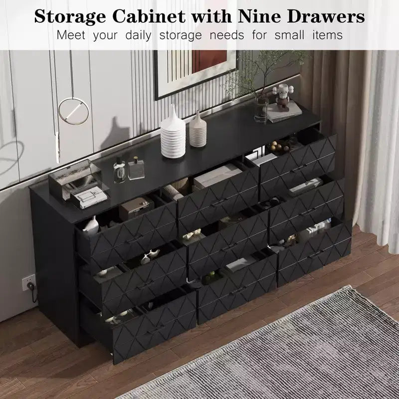 Zstar Commode triple moderne à 9 tiroirs, Meuble de rangement en bois pour chambre à coucher avec prises de courant