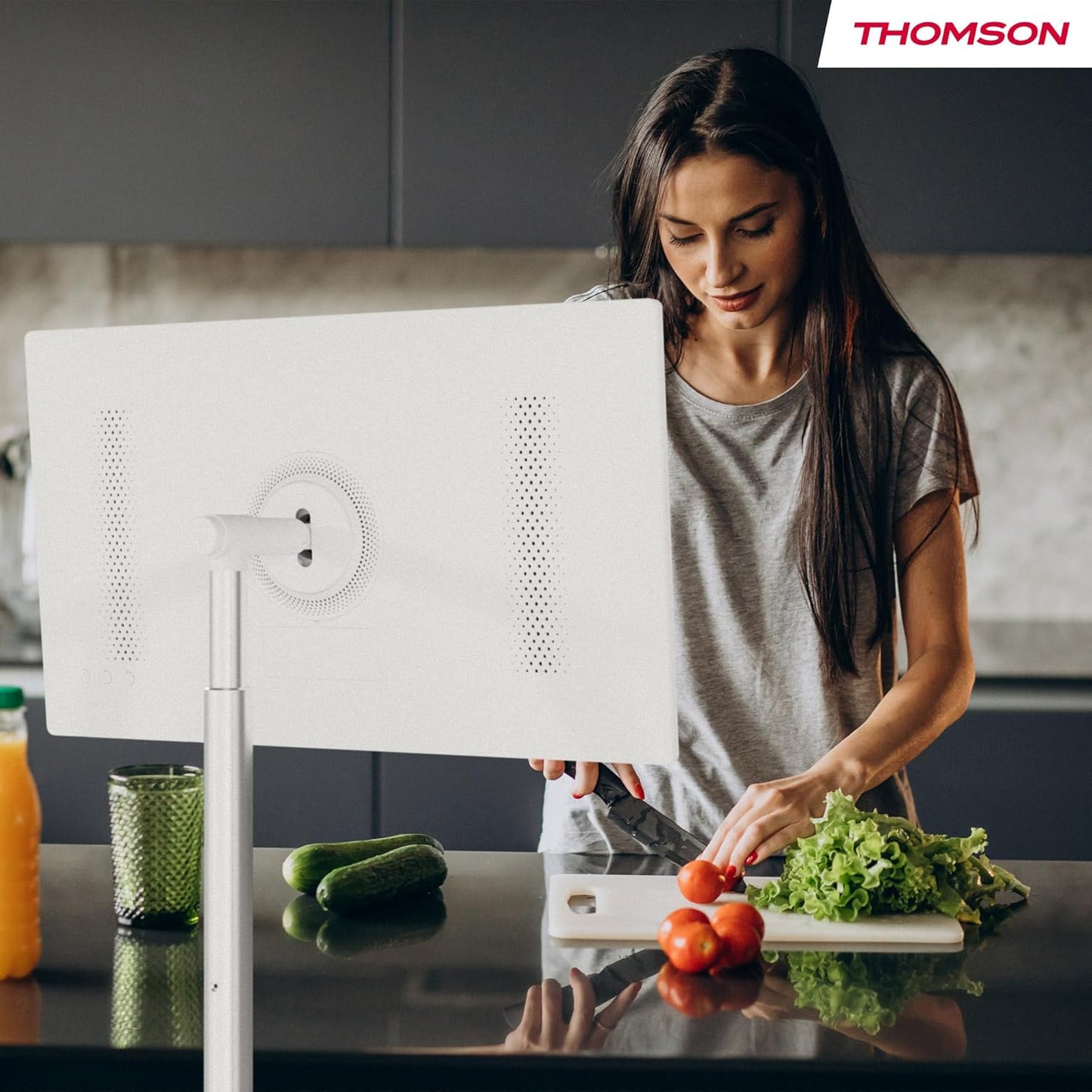 THOMSON Go TV 32 Pouces (81 cm), téléviseur Android Portable – HD Ready (1366x768), Commande vocale, Netflix, Disney,Google,Bluetooth 5.1, Wi-FI, Fonction Hotspot, autonomie Jusqu’à 4 Heures