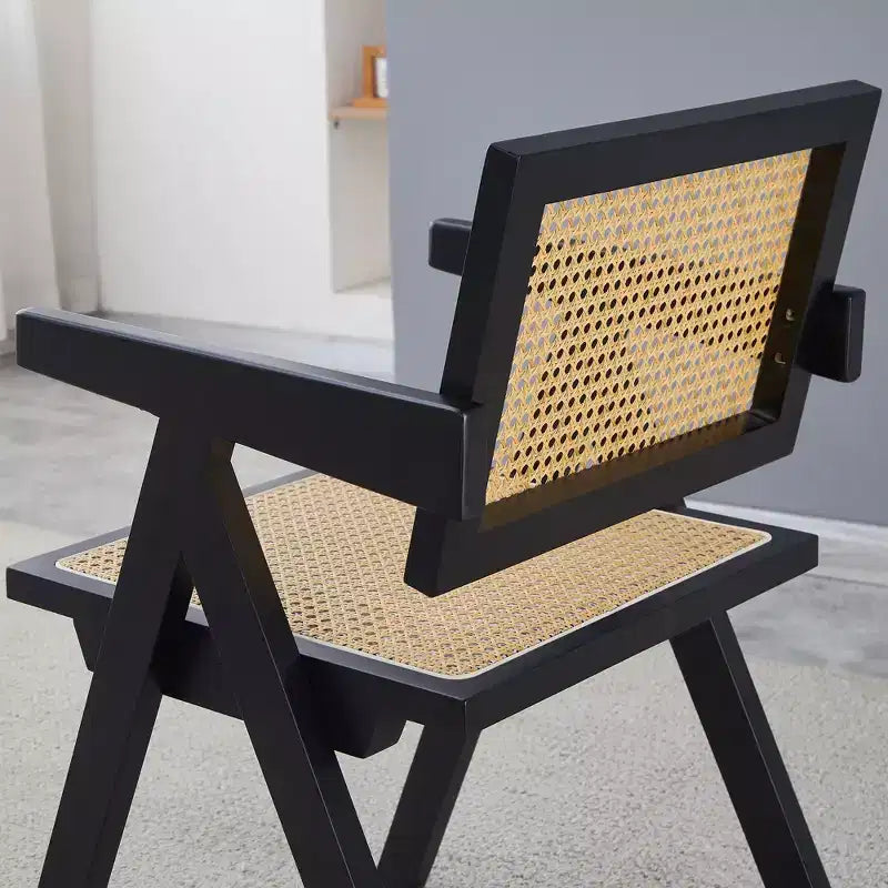 Lot de 2 chaises de salle à manger Okak en bois massif, chaises de salle à manger avec dossier en rotin et accoudoirs, chaises d'appoint de cuisine simples pour table de salon