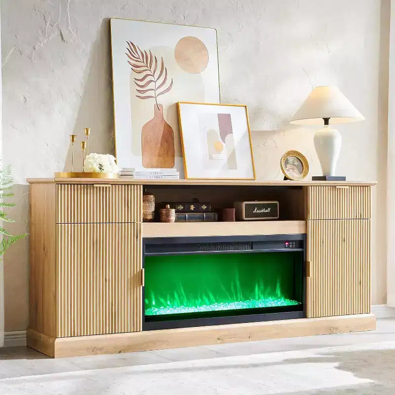 Meuble TV de cheminée cannelé de 70 po pour téléviseurs de 80 po, centre de divertissement moderne avec cheminée électrique de 36 po, console TV multimédia en bois avec rangement