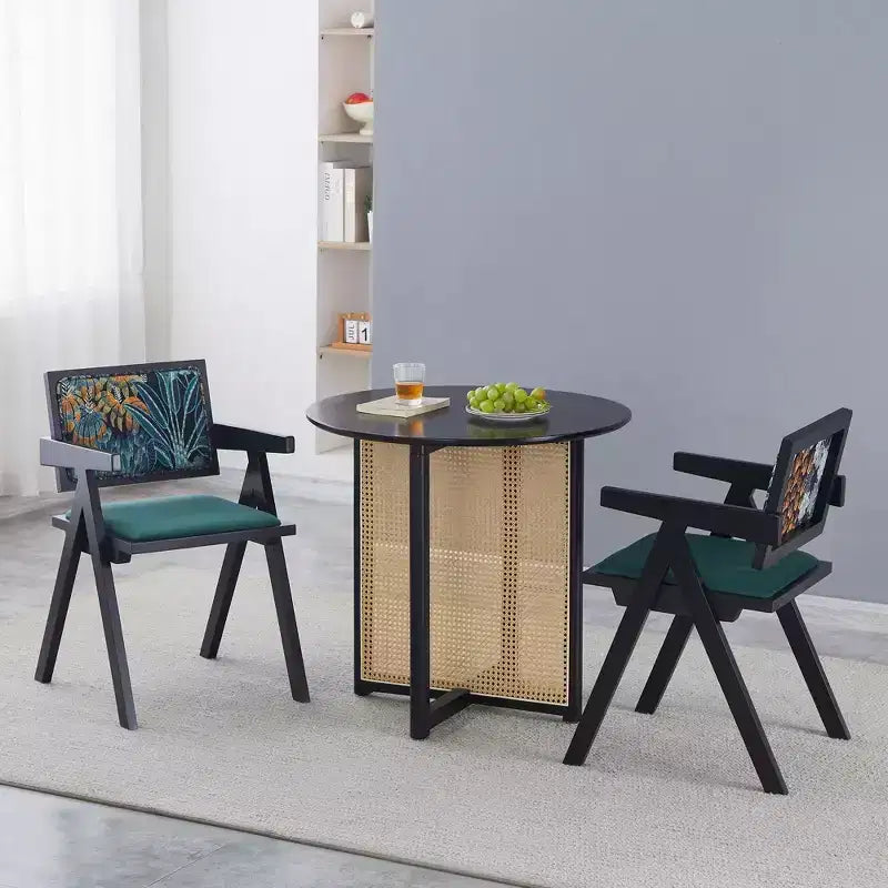 Lot de 2 chaises de salle à manger Okak en bois massif, chaises de salle à manger avec dossier en rotin et accoudoirs, chaises d'appoint de cuisine simples pour table de salon
