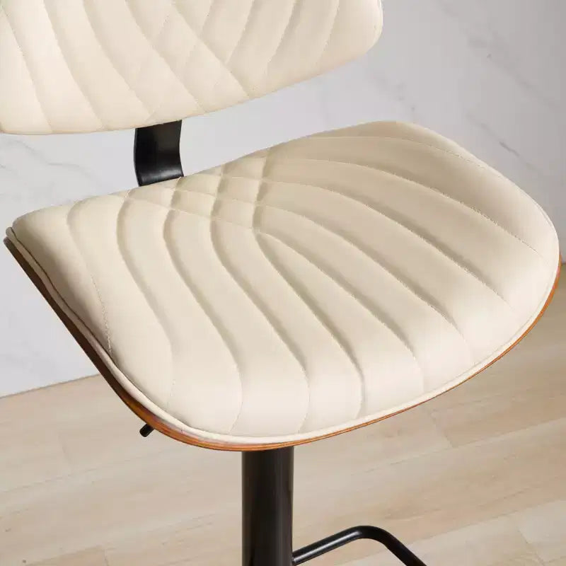 Tabouret de bar pivotant et réglable en hauteur GDFStudio Agnes en similicuir et bois courbé