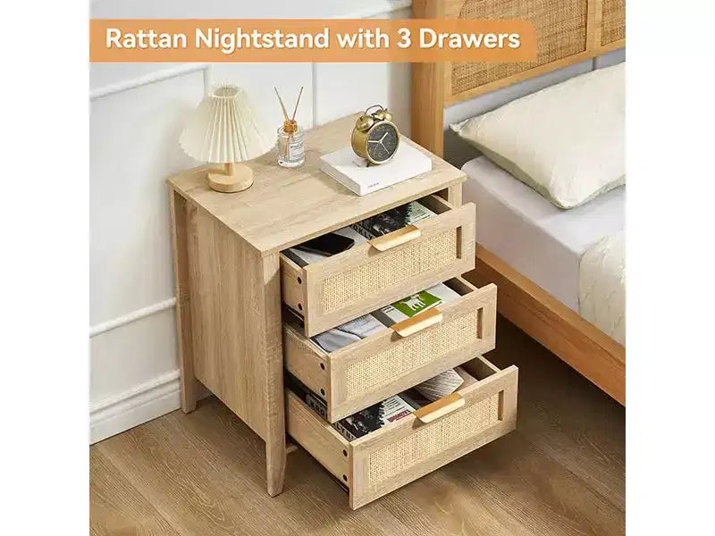 Table de chevet en rotin, Table de chevet avec 3 tiroirs en rotin naturel, Table de chevet avec pieds en bois robustes, Table d'appoint moderne avec tiroirs de rangement