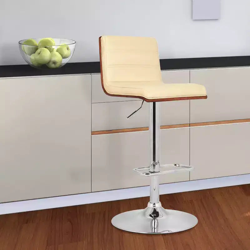 Tabouret de bar réglable pivotant GDFStudio Linton en similicuir et chrome avec accent en bois de noyer